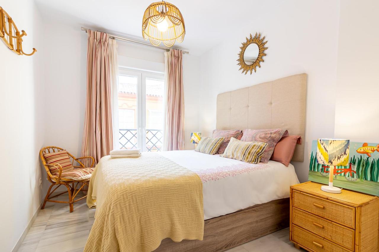 Apartamento Vicky Victoria Малага Экстерьер фото