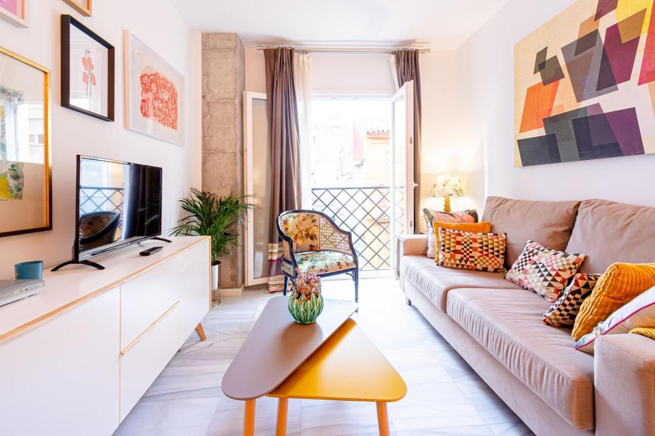 Apartamento Vicky Victoria Малага Экстерьер фото
